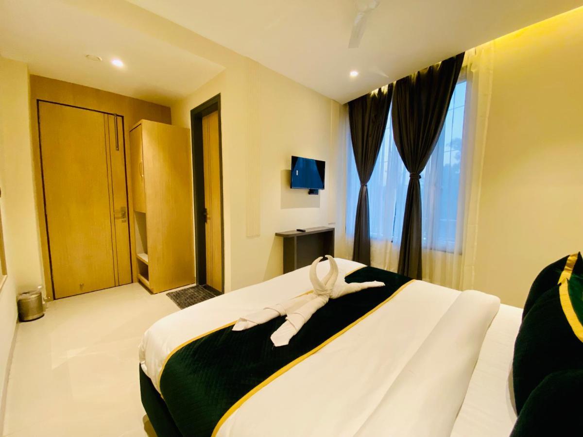 Hotel 51 Amritsar Exteriör bild